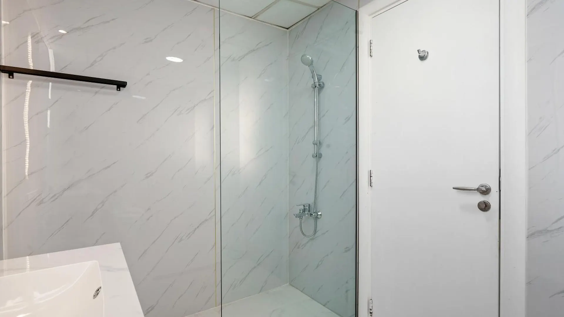 3Br In Dubai Marina 10 Min To Jbr Beach 0*,  Spojené arabské emiráty